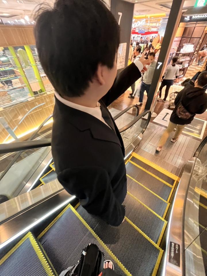 NowLoading...