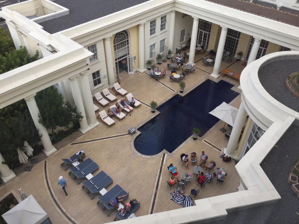 NowLoading...